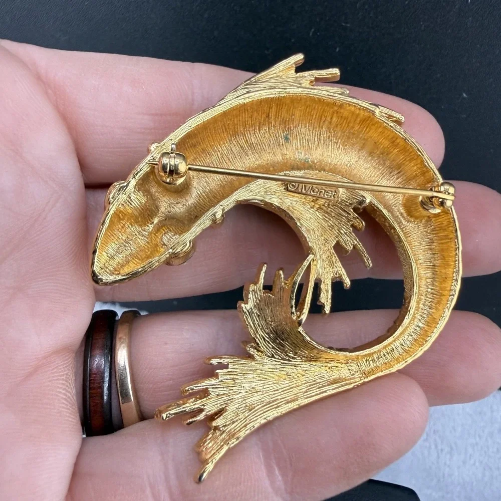 Vintage Monet Brooch Gold Tone Fish‎ Koi
